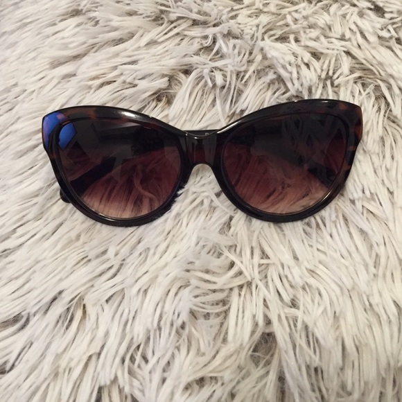 Brown Kenneth Cole Cat Eye Sunglasses