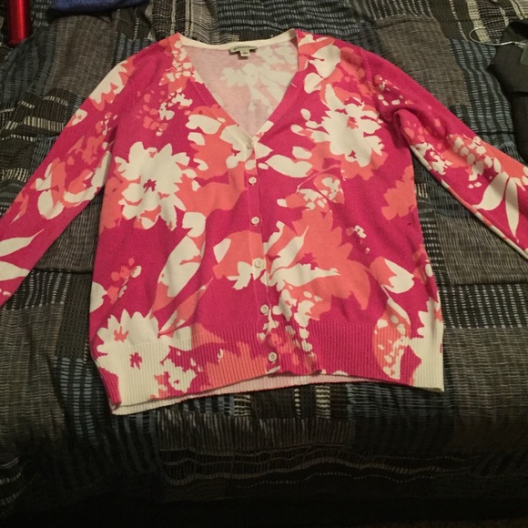 Women's sweater