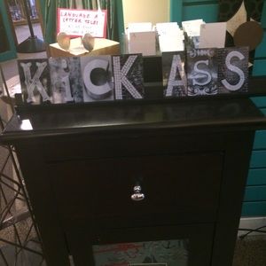 Meet your Posher, Frances