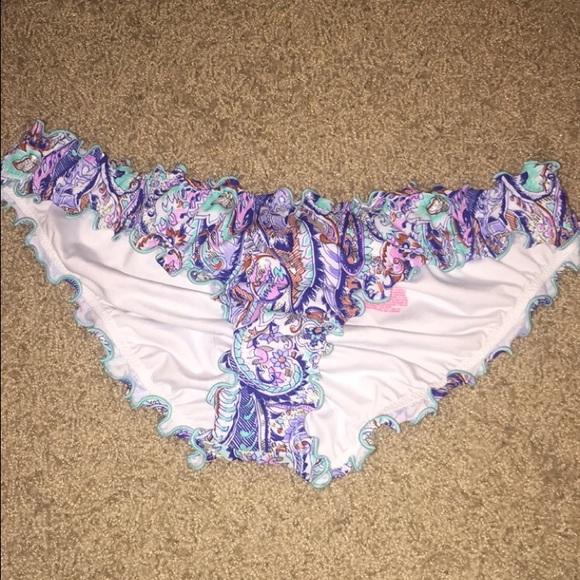 NEW WITH TAGS Victoria's Secret Swim Bottoms