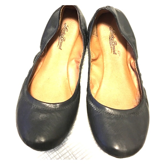 Lucky brand flats size 7