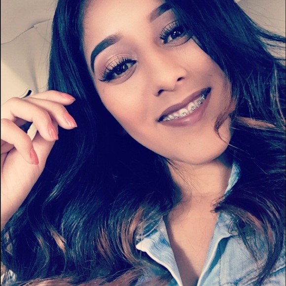 Meet your Posher, Julie