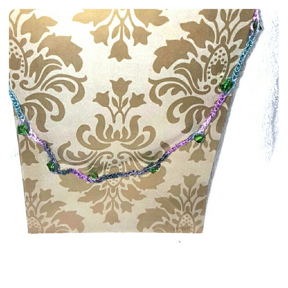 Green swovarski crystal studded necklace