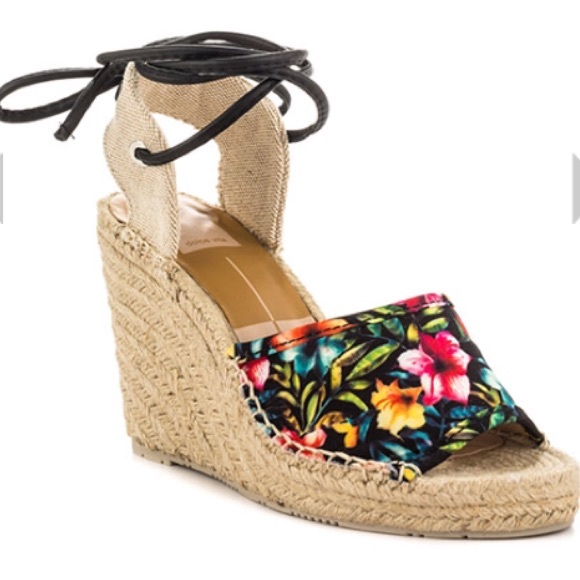 Dolce Vita Shoes - DOLCE VITA Wedge Sandals