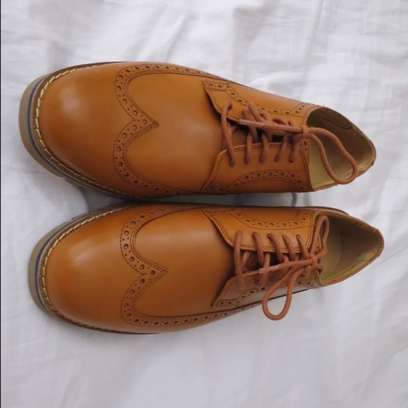 New Cole Haan Oxford Wingtips - 9.5 - Picture 2 of 4