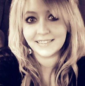 Meet your Posher, Cassandra