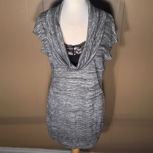 Grey and black scoop neck short sleeve blouse