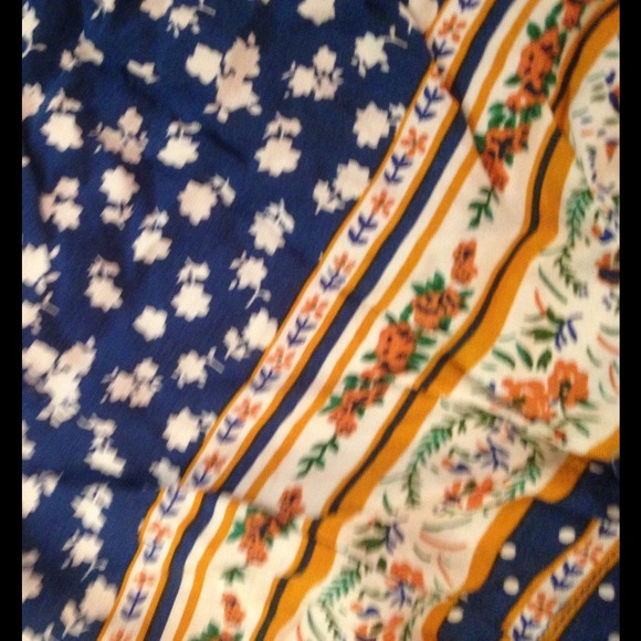 Blu Pepper Boho Floral Shorts - Picture 3 of 4