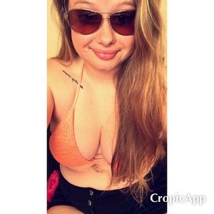 Meet your Posher, Alexandria