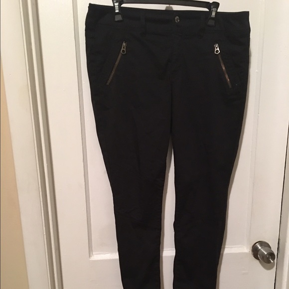 Skinny pants