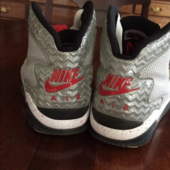 Air Jordan Spike Lee Forty's (Spizike) - 9.5 - Picture 2 of 4