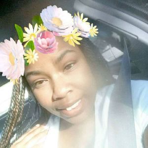 Meet your Posher, Cierra