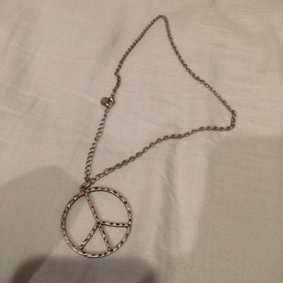 Textured peace sign necklace