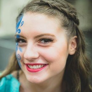 Meet your Posher, Alicia