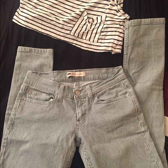 Blue&White striped 524 too superlow Levi's skinnys