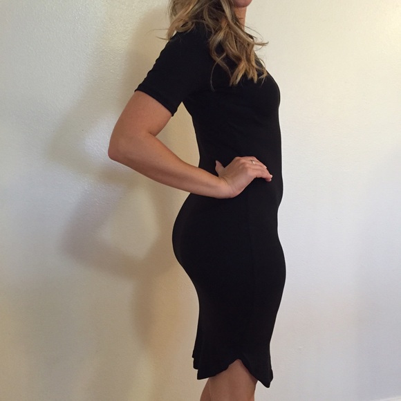 •LAST ONE• Black Curved Hem Midi Dress - Picture 3 of 4