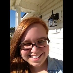 Meet your Posher, Courtney