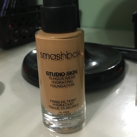 Smashbox Studio Skin Foundation ✨