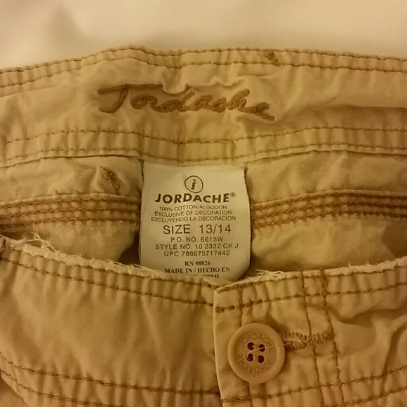 Tan capris - Picture 3 of 4