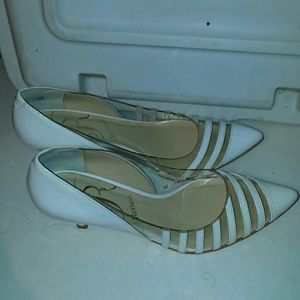 J.Renee kitten Heels Marked 7M  Fits like Sz 8!