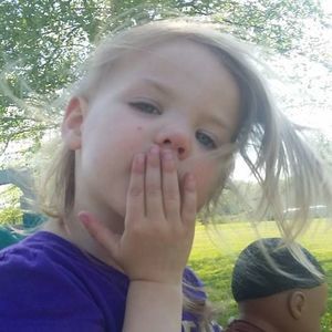 Meet your Posher, Danielle