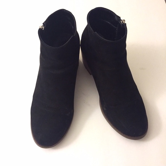 Forever 21 black suede boots