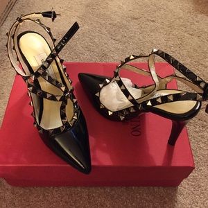 VALENTINO GARAVANI  made in Italy size 6