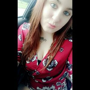 Meet your Posher, Alexis