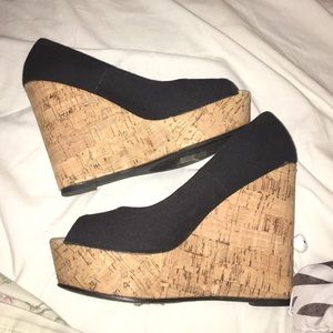 Bamboo style high heel size 7
