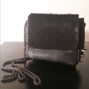🎉SALE🎉 Brandy Melville cross body bag