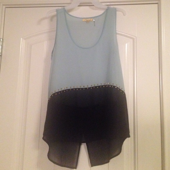 Sleeveless Top