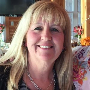 Meet your Posher, Joy