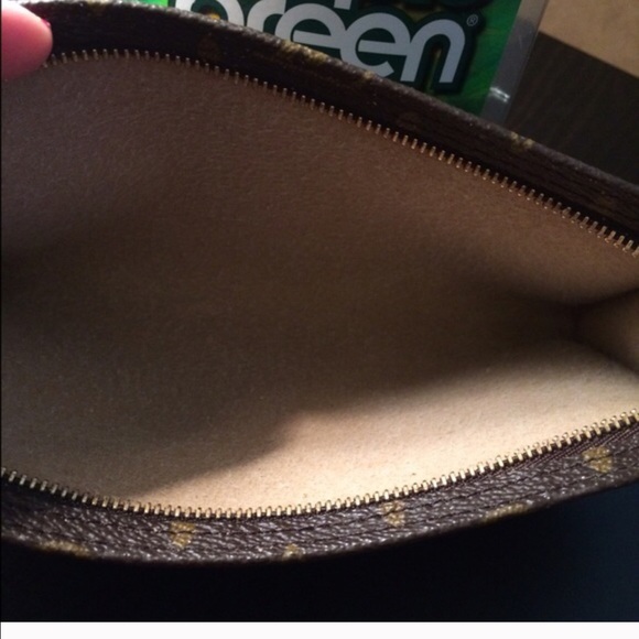 🎉REMOVE STICKY LINING IN LV BAGS AND WALLETS🎉 - Picture 4 of 4