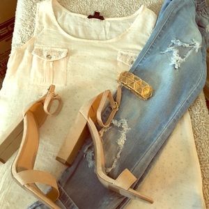 Cream lace tank !