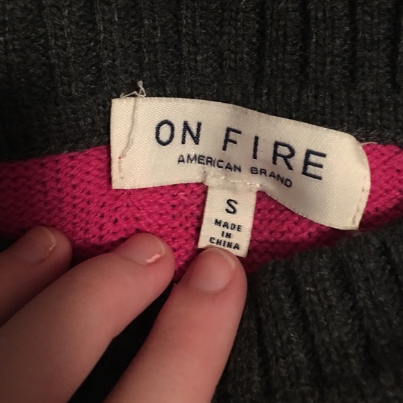 Colorful Aztec Print Sweater - Picture 2 of 4