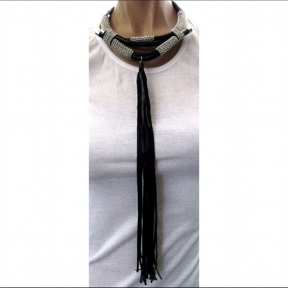 Beautiful faux leather fringe collar necklace