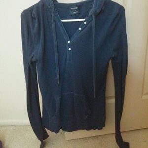 SOLD American eagle navy blue top