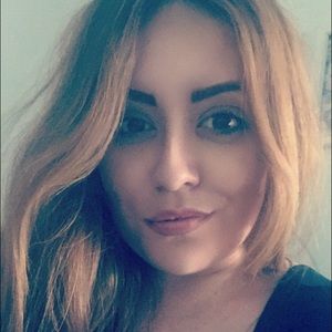 Meet your Posher, Viviana
