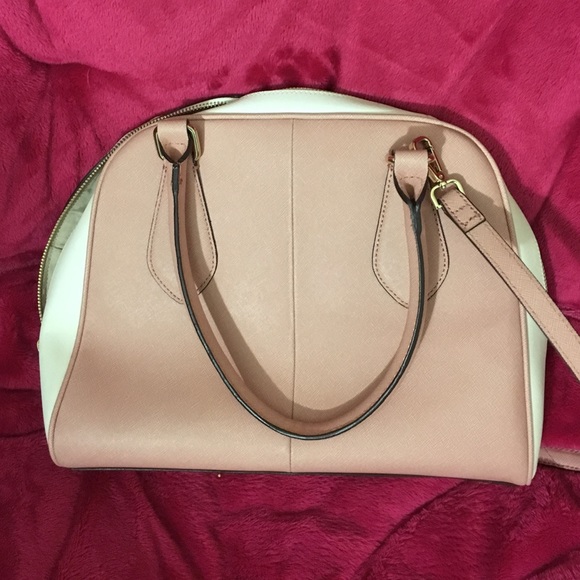 ✨MARK DOWN✨Calvin Klein Leather Crossbody👍 - Picture 2 of 4
