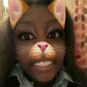 Meet your Posher, Courtney