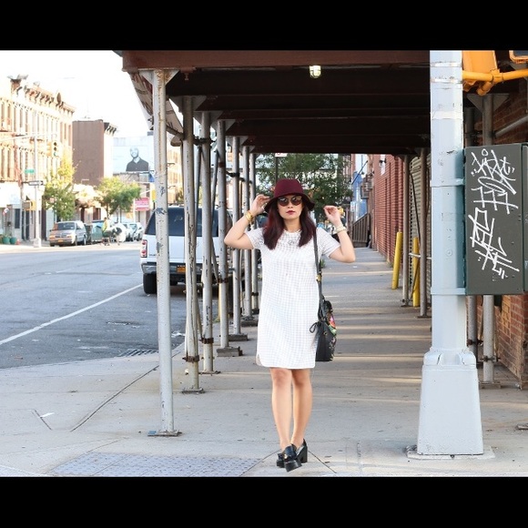 Muse Laser-cut faux leather shift dress - Picture 2 of 4