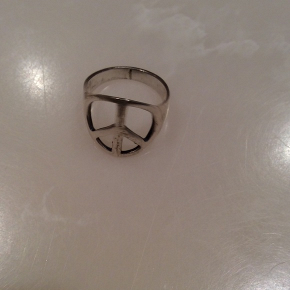 SOLD❌Peace ring - Picture 3 of 3