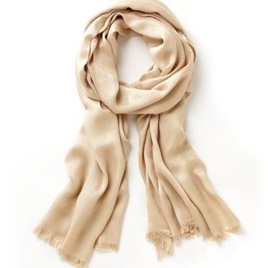 Lilly Pulitzer Murfee Scarf in Glittery gold