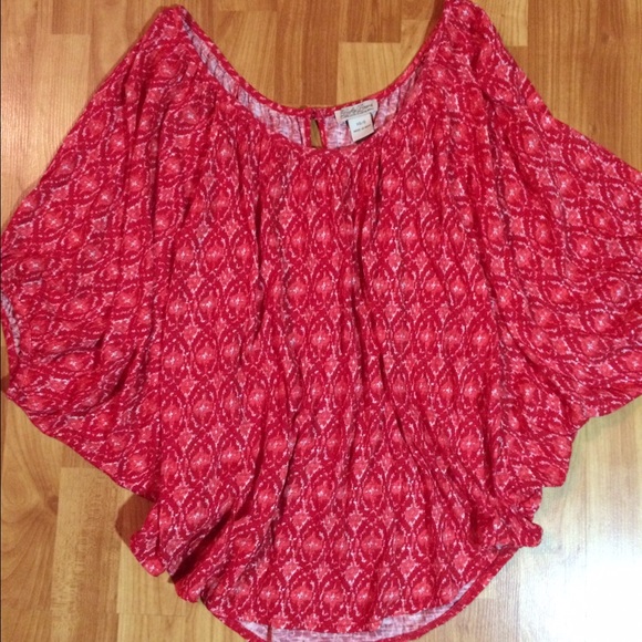 Women's Tunic top with drape sleeve