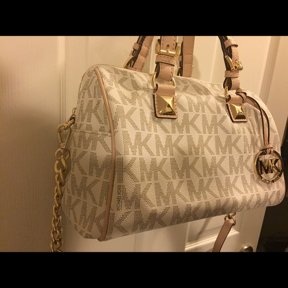 Michael Kors 'Grayson Logo- Chain' Satchel - Picture 2 of 4