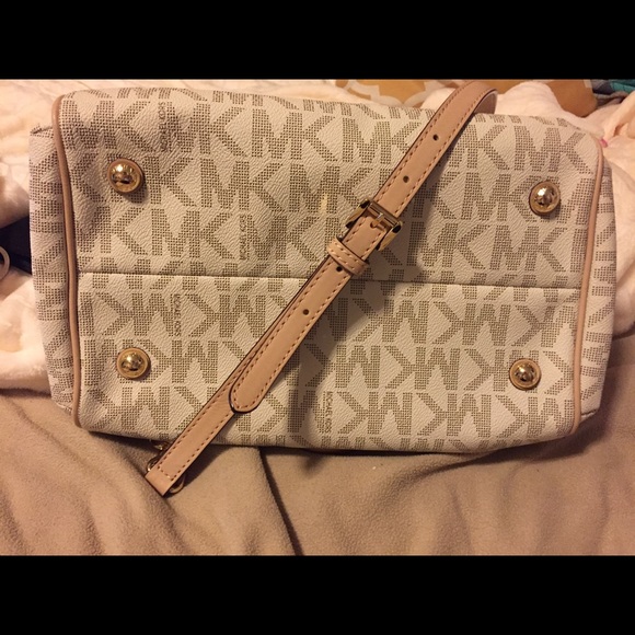 Michael Kors 'Grayson Logo- Chain' Satchel - Picture 3 of 4