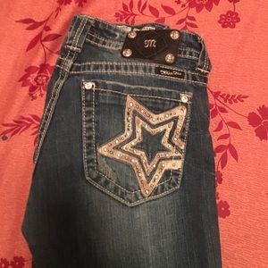 Miss me cow hide star on pocket