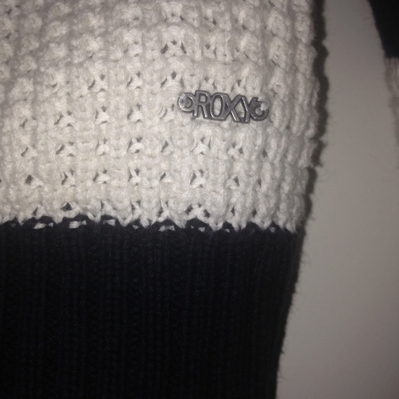 Cropped striped Roxy sweater - Picture 2 of 3