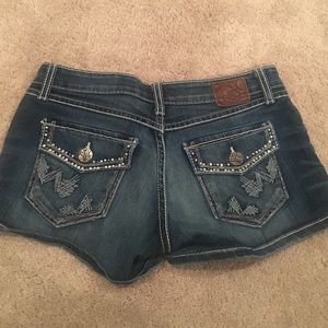 BKE jean shorts size 28