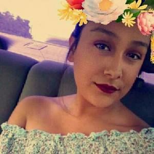 Meet your Posher, Cynthia